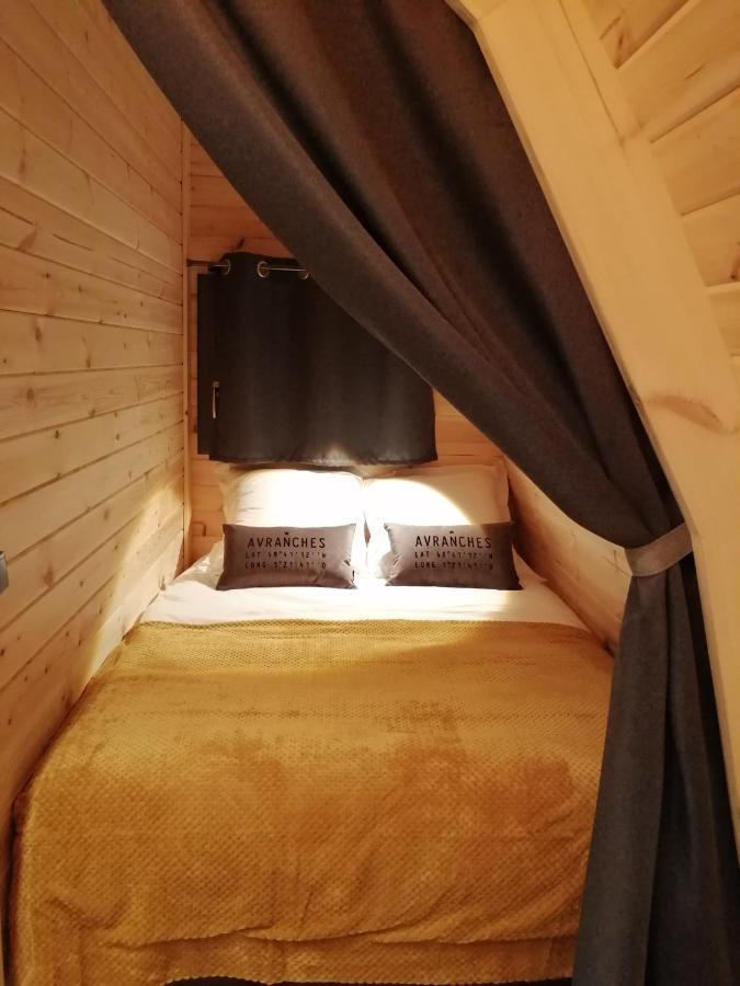 Le Domaine De Pivette Chambre Climatisee Et Insolite Avec Terrasse Privative 阿夫朗什 外观 照片
