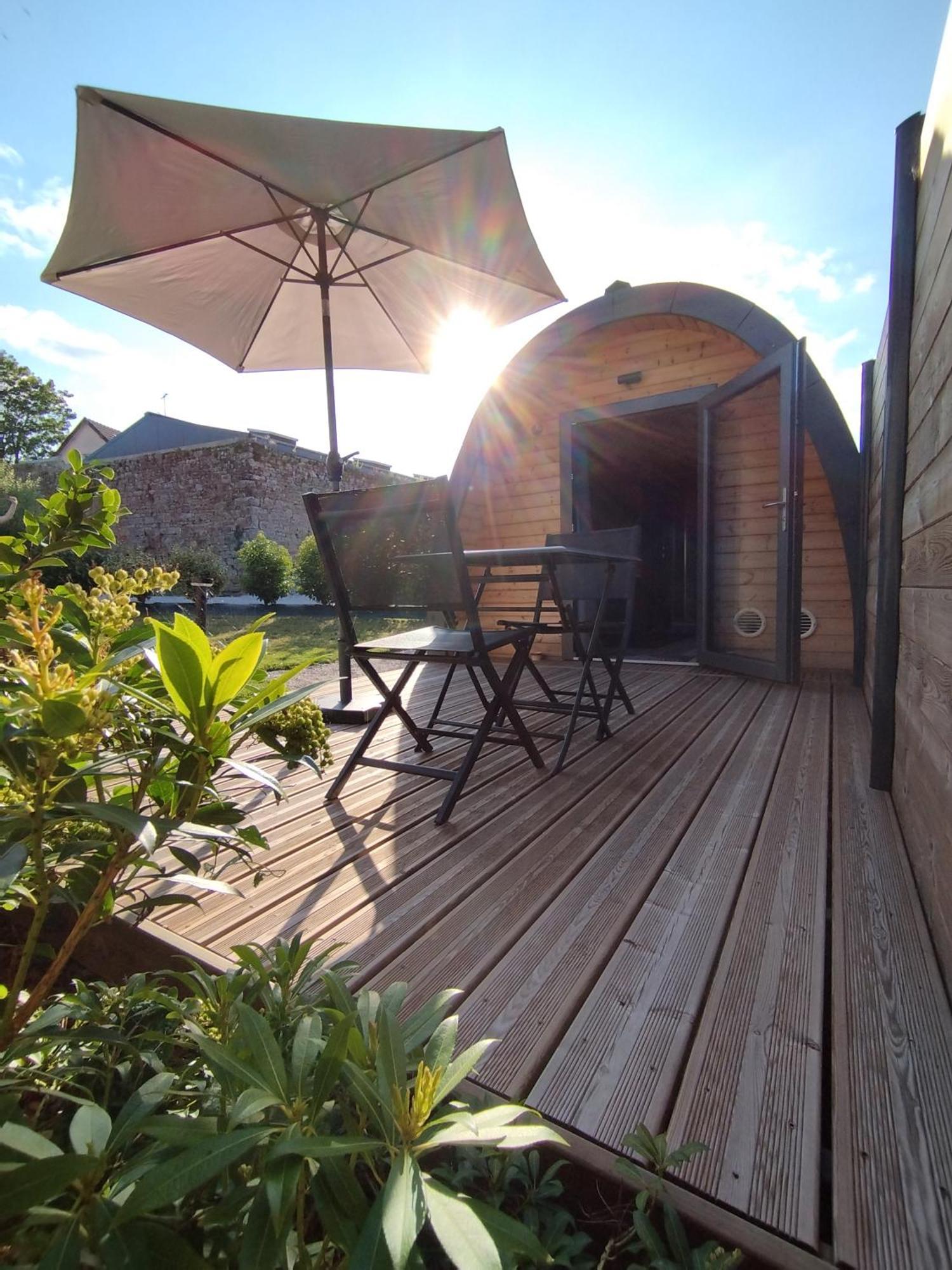 Le Domaine De Pivette Chambre Climatisee Et Insolite Avec Terrasse Privative 阿夫朗什 外观 照片